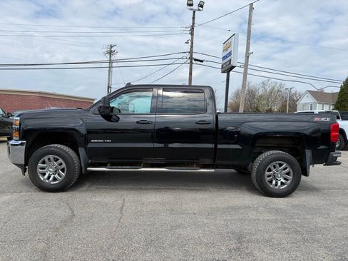 Used 2015 Chevrolet Silverado 2500 LT w/ LT Convenience Package image 3