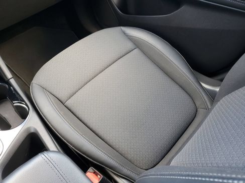 Used 2023 Buick Encore GX Preferred w/ Cold Weather Comfort Package FWD image 15