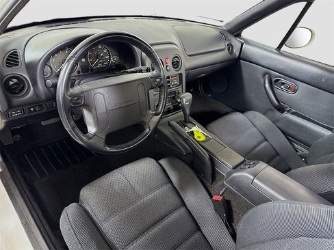 Used 1995 MAZDA MX-5 Miata image 3