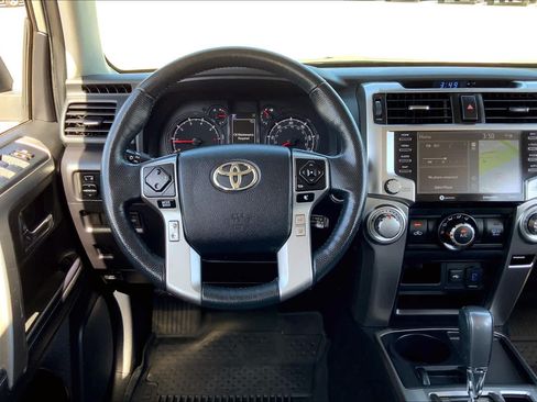 Used 2023 Toyota 4Runner SR5 Premium w/ Moonroof Package RWD image 9
