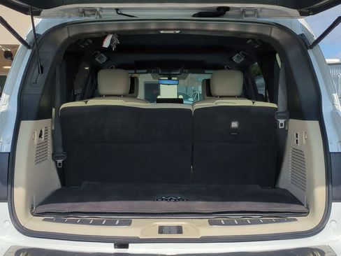 Used 2022 INFINITI QX80 Sensory w/ All-Season Package image 12