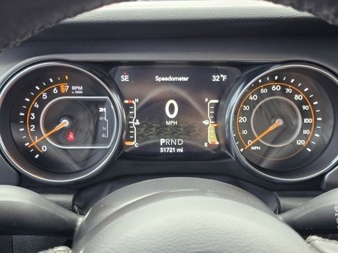 Used 2022 Jeep Wrangler Unlimited Sport image 39