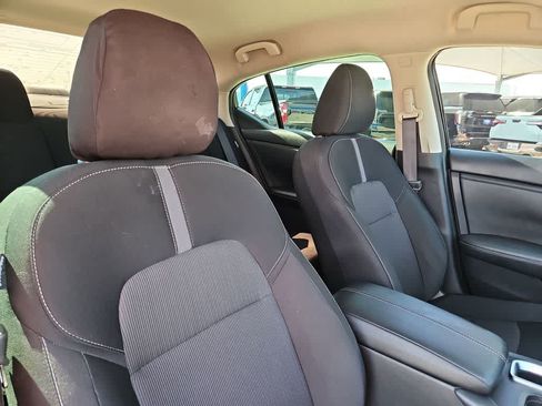 Used 2025 Nissan Sentra SV w/ Trunk Package FWD image 17
