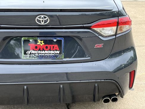 Used 2023 Toyota Corolla SE w/ SE Premium Package FWD image 6