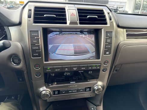 Used 2014 Lexus GX 460 Luxury image 18