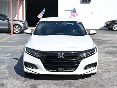 Used 2020 Honda Accord Sport image 2