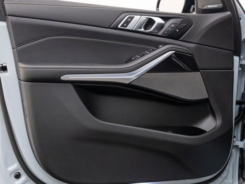 Used 2026 BMW X5 xDrive40i w/ M Sport Package image 14