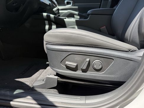 New 2025 Kia Sorento S w/ Panoramic Sunroof Package image 23