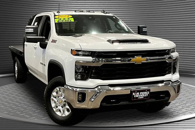 Used 2024 Chevrolet Silverado 3500 LT w/ Safety Package AWD/4WD image 3
