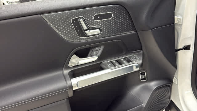 Certified 2026 Mercedes-Benz GLB 250 4MATIC image 14