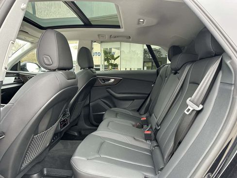 Used 2021 Audi Q8 Premium Plus w/ Premium Plus Package AWD/4WD image 18