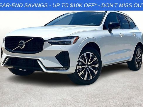 Used 2025 Volvo XC60 B5 Core w/ Climate Package image 3