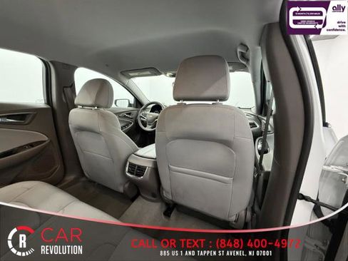 Used 2024 Chevrolet Malibu LT image 46