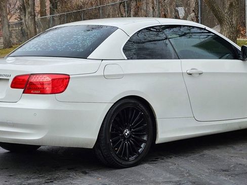 Used 2013 BMW 328i Convertible RWD image 5