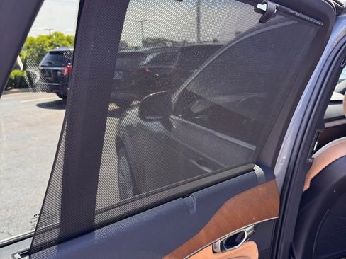Used 2017 Volvo XC90 T6 Inscription w/ Vision Package AWD/4WD image 17