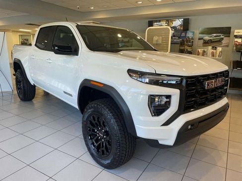 New 2026 GMC Canyon Elevation w/ Convenience Package image 4