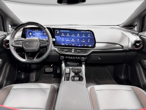 Used 2024 Chevrolet Equinox EV RS FWD image 17