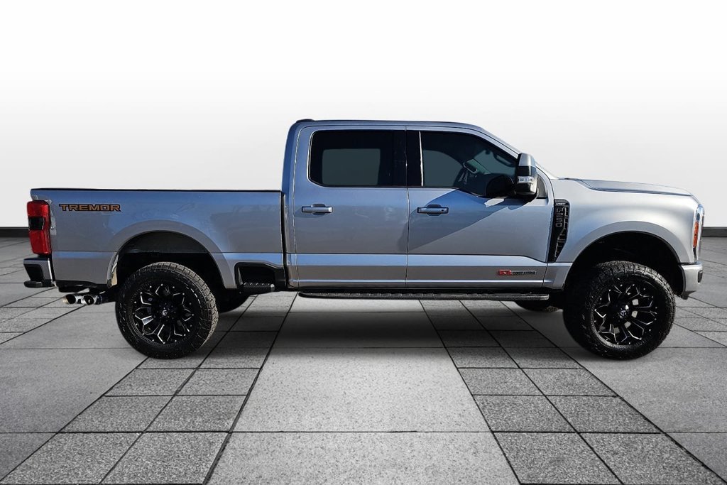 Used 2023 Ford F250 Lariat w/ Tremor Off-Road Package AWD/4WD image 4