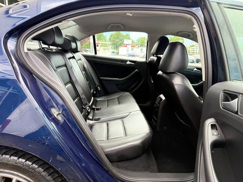 Used 2014 Volkswagen Jetta SE FWD image 28