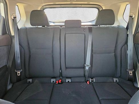 Used 2023 Nissan Rogue S AWD/4WD image 17