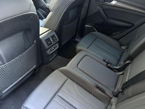 Used 2025 Audi Q5 2.0T Premium image 9