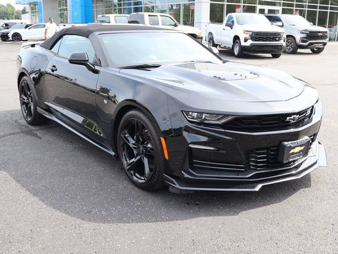 Used 2022 Chevrolet Camaro SS RWD image 2