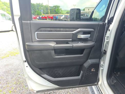 Used 2024 RAM 2500 Big Horn w/ Off Road Package AWD/4WD image 15