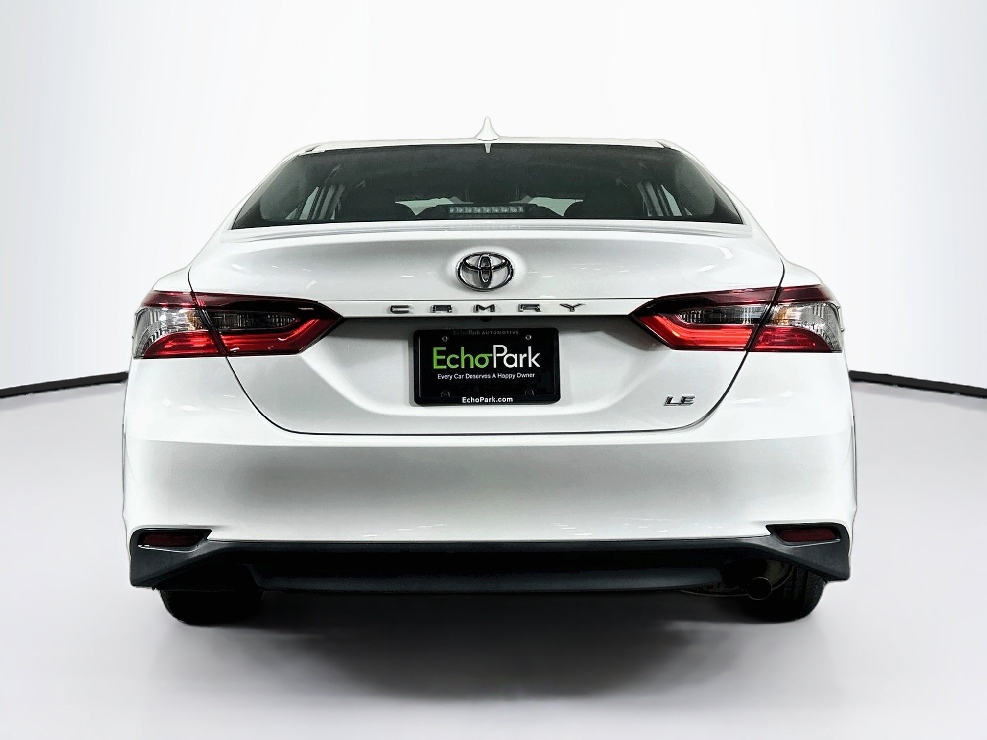Used 2022 Toyota Camry LE w/ Carpet Mat Package (TMS) FWD image 7