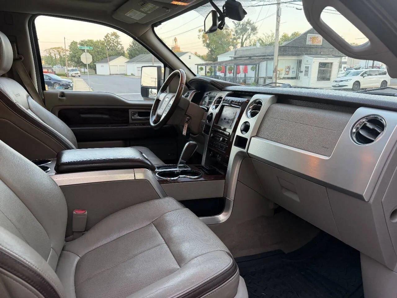 Used 2010 Ford F150 Platinum AWD/4WD image 29