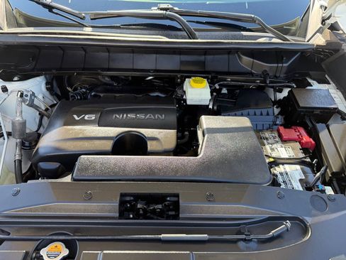 Used 2022 Nissan Pathfinder SV FWD image 38