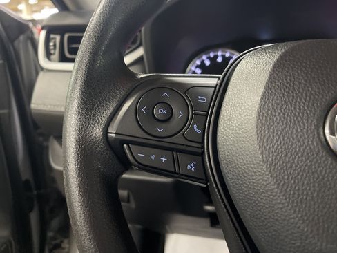 Used 2022 Toyota RAV4 XLE w/ Carpet Mat Package (TMS) image 16