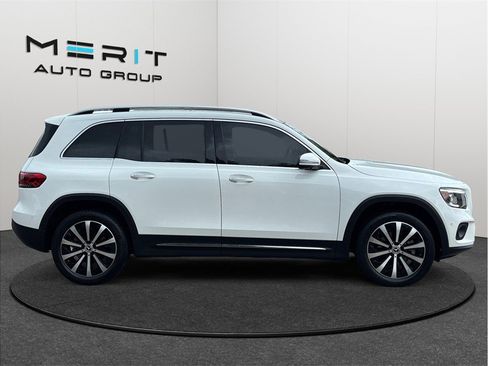Used 2022 Mercedes-Benz GLB 250 image 10