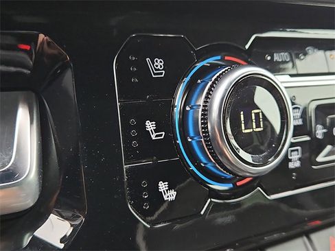 Certified 2023 GMC Sierra 1500 AT4X w/ AT4X AEV Edition image 5