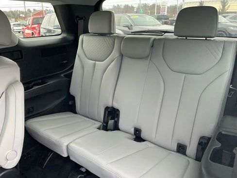 Used 2024 Hyundai Palisade SEL image 14