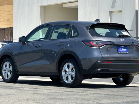 Used 2025 Honda HR-V LX image 5