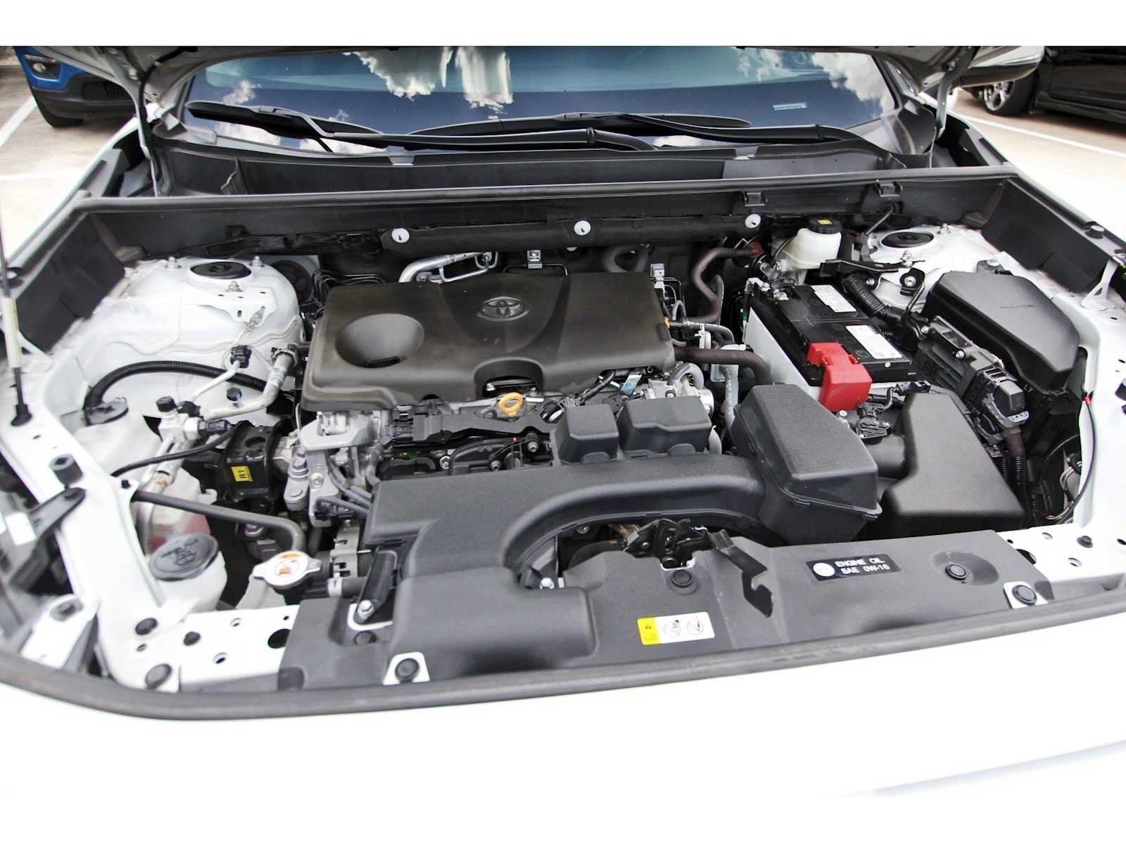 Used 2024 Toyota RAV4 XLE w/ Convenience Package FWD image 32
