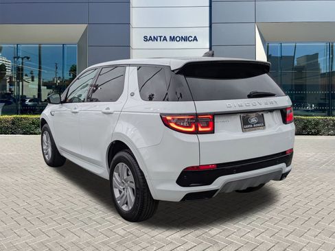 Used 2024 Land Rover Discovery Sport S image 9