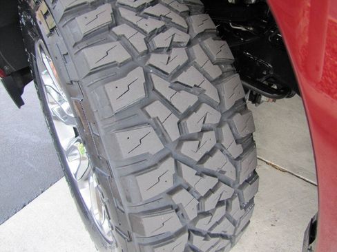 Used 2021 RAM 1500 Laramie w/ Sport Appearance Package AWD/4WD image 23