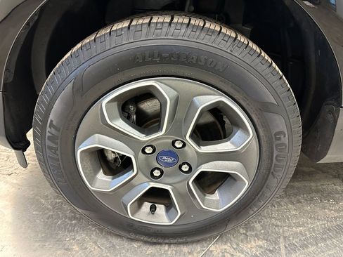 Used 2020 Ford EcoSport S image 31