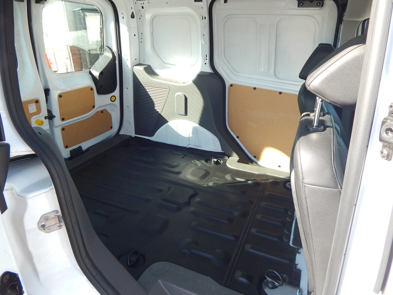 Used 2022 Ford Transit Connect XL FWD image 13