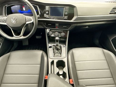Used 2024 Volkswagen Jetta SE w/ Panoramic Sunroof Package FWD image 13