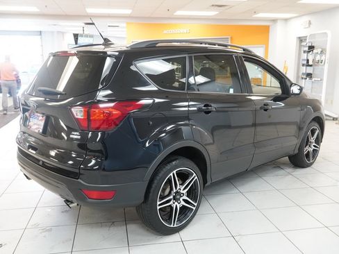 Used 2019 Ford Escape SEL AWD/4WD image 11
