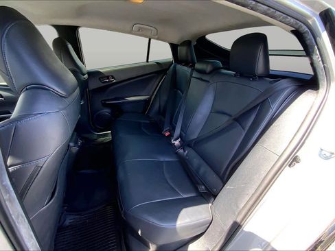 Used 2022 Toyota Prius Limited FWD image 20