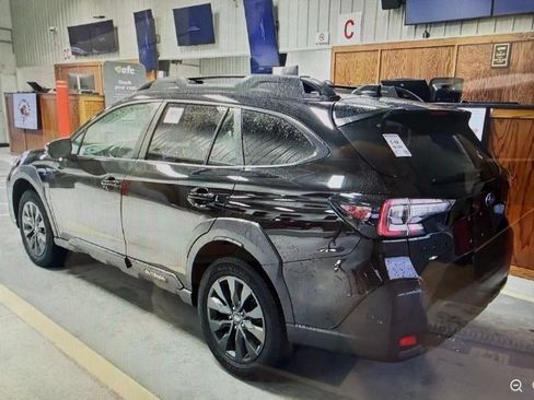 Used 2024 Subaru Outback Onyx Edition AWD/4WD image 4