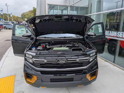 New 2025 Ford Expedition Tremor image 10