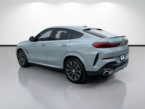 Used 2024 BMW X6 xDrive40i w/ Premium Package AWD/4WD image 3