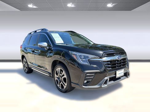 Used 2023 Subaru Ascent Touring AWD/4WD image 7