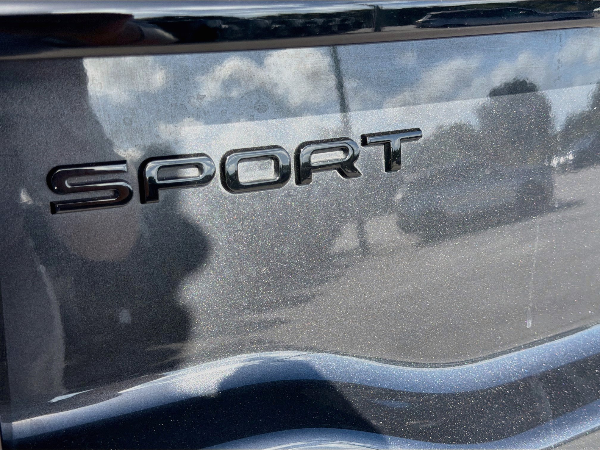 Used 2025 Land Rover Discovery Sport Dynamic SE AWD/4WD image 11