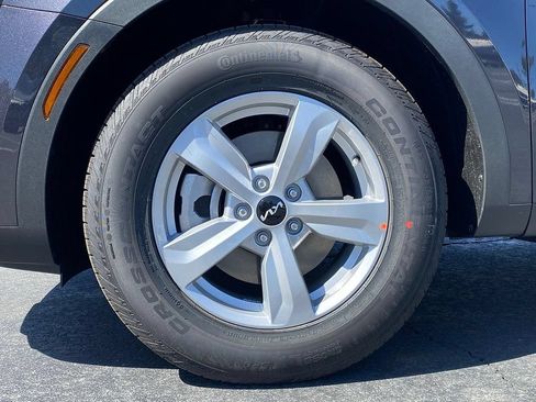 New 2026 Kia Sorento LX FWD image 10