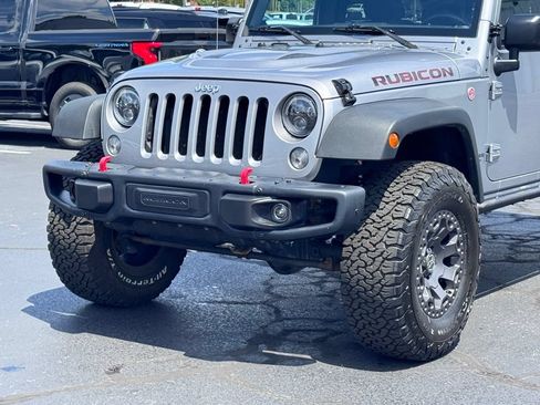 Used 2016 Jeep Wrangler Unlimited Rubicon AWD/4WD image 32